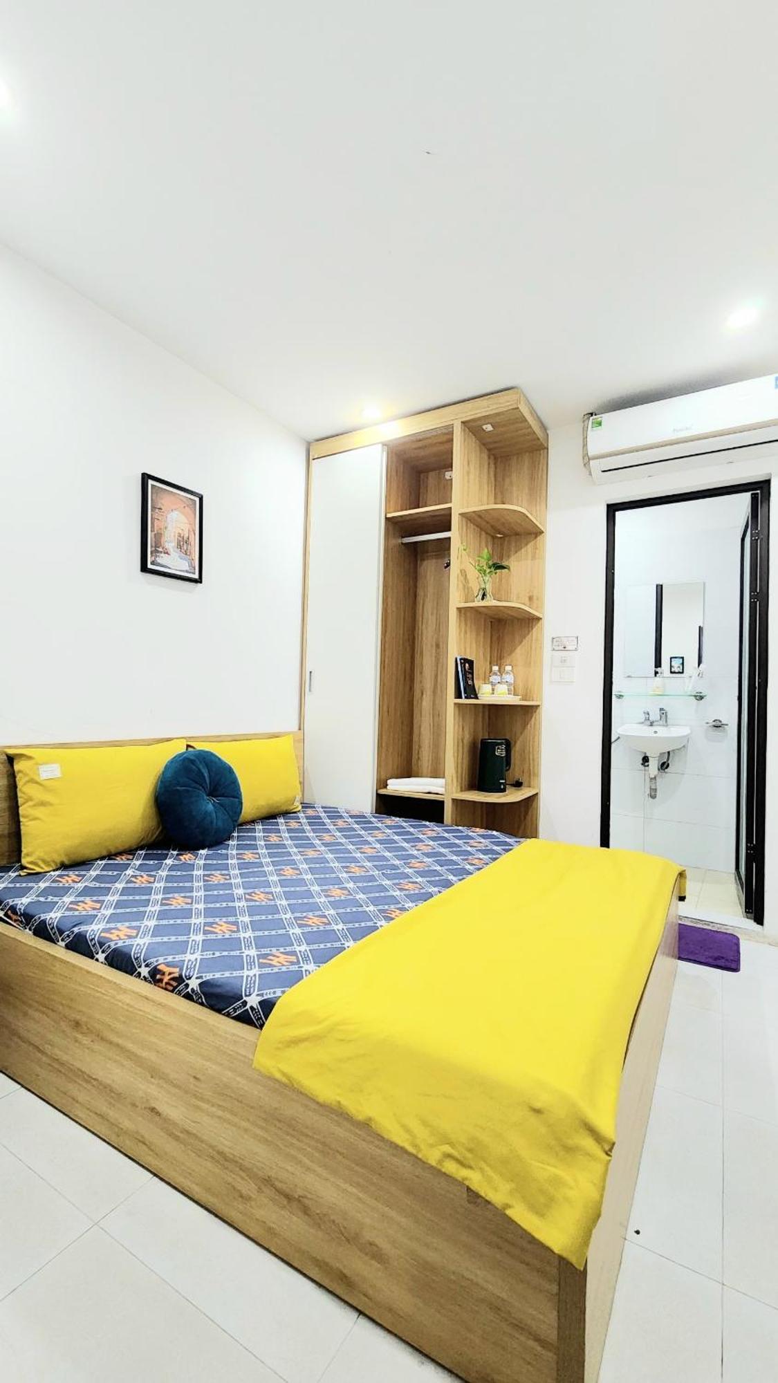 Hanoi Cozy Homestay Long Bien Exterior photo
